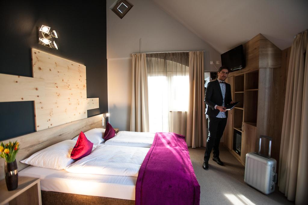 Amalienburg - Boutique & Boarding Hotel Münih Oda fotoğraf